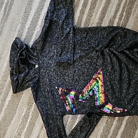 Girls 10/12 Sequined Star hoody, thin material - Picture 1 of 4